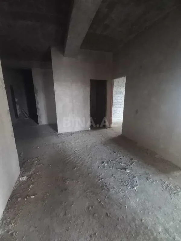 Satılır 3 otaqlı mənzil 159 m²