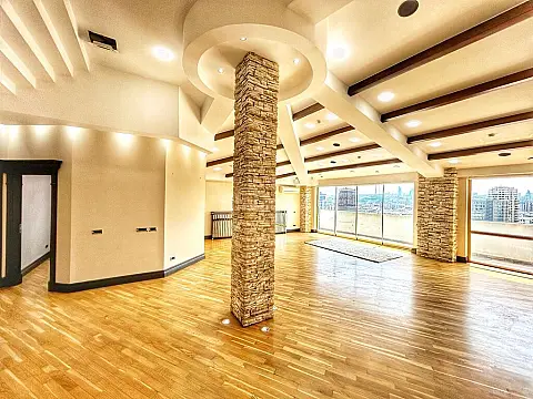 Satılır 3 otaqlı mənzil 200.5 m²