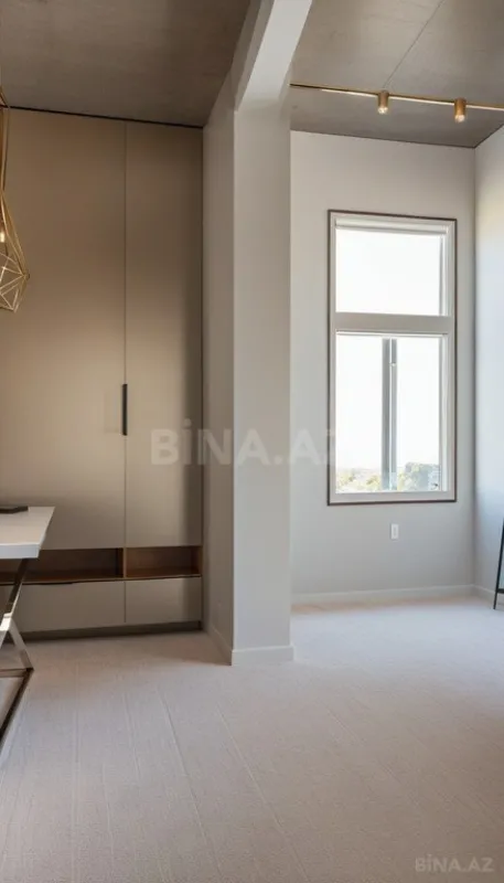 Satılır 4 otaqlı mənzil 267 m²