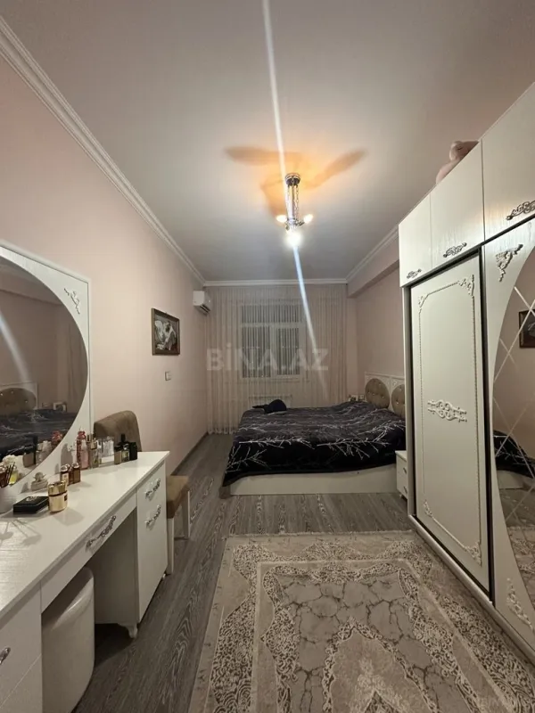 Satılır 3 otaqlı mənzil 96 m²