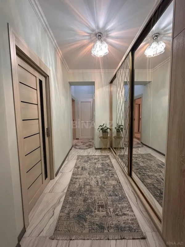 Satılır 3 otaqlı mənzil 96 m²