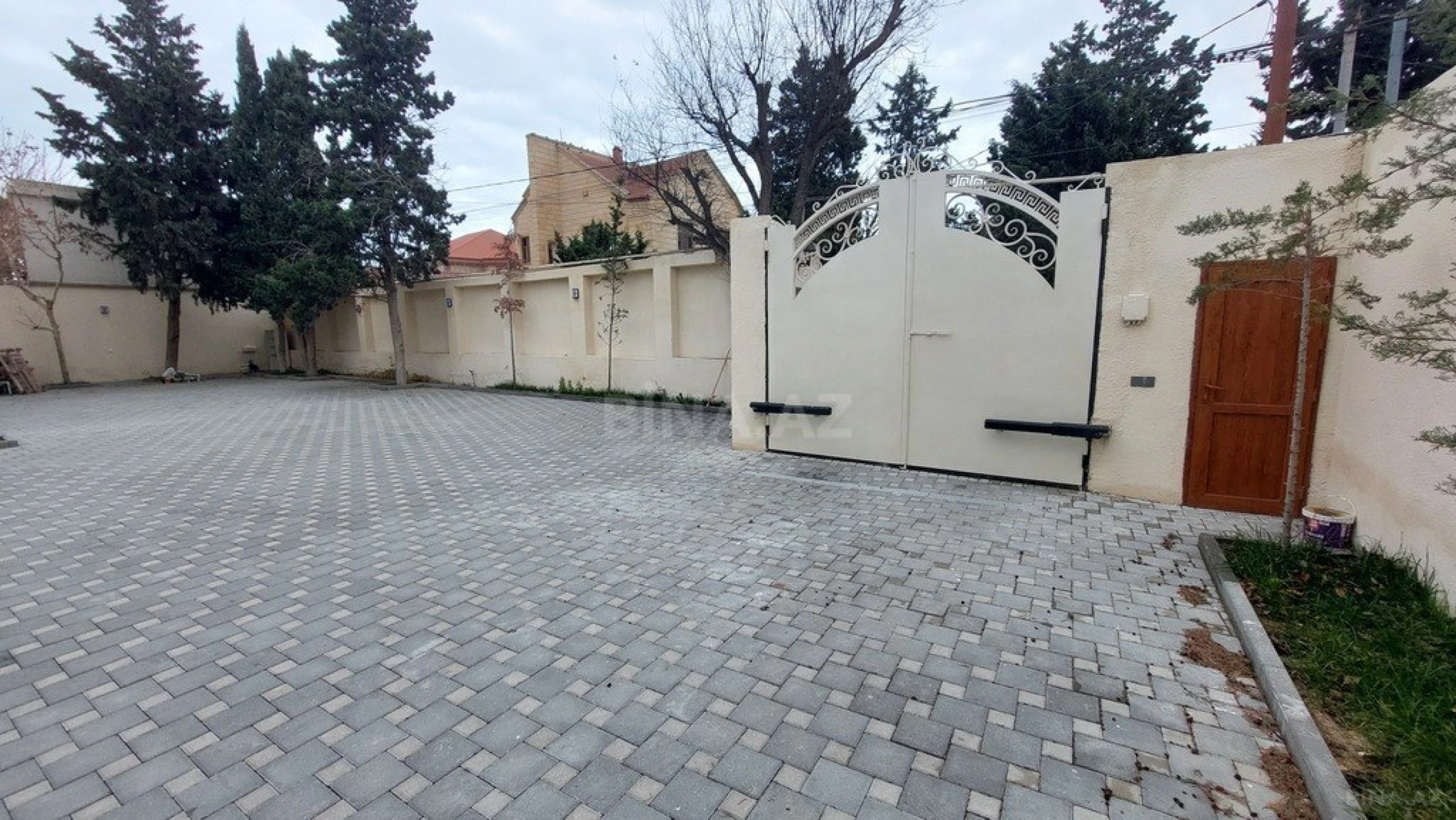 Kirayə verilir 5 otaqlı həyət evi 350 m²