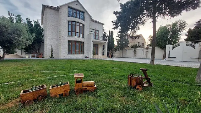 Kirayə verilir 5 otaqlı həyət evi 350 m² — Bakı, Mərdəkan 5 otaq 350.00 m²