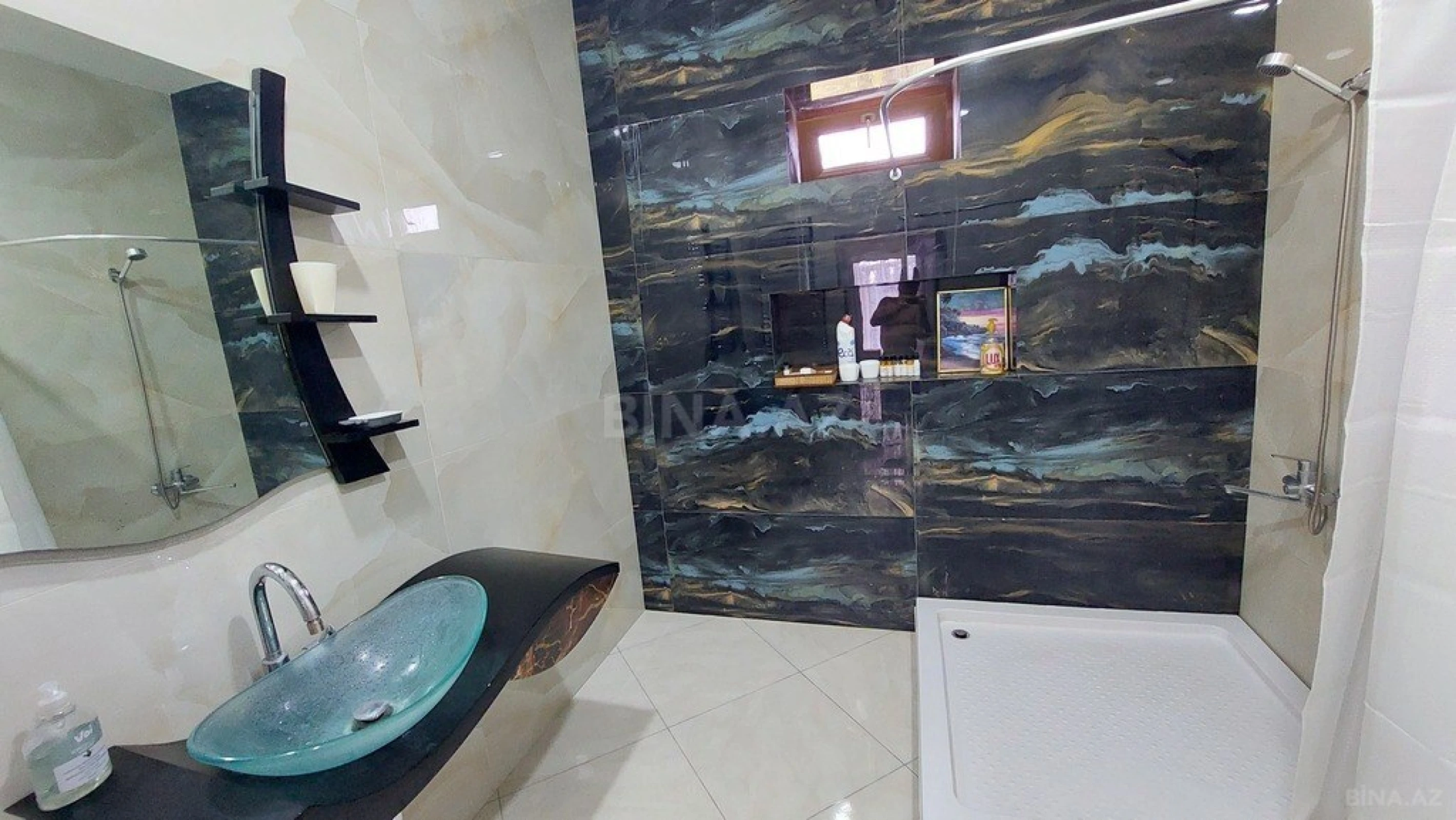 Kirayə verilir 5 otaqlı həyət evi 350 m²