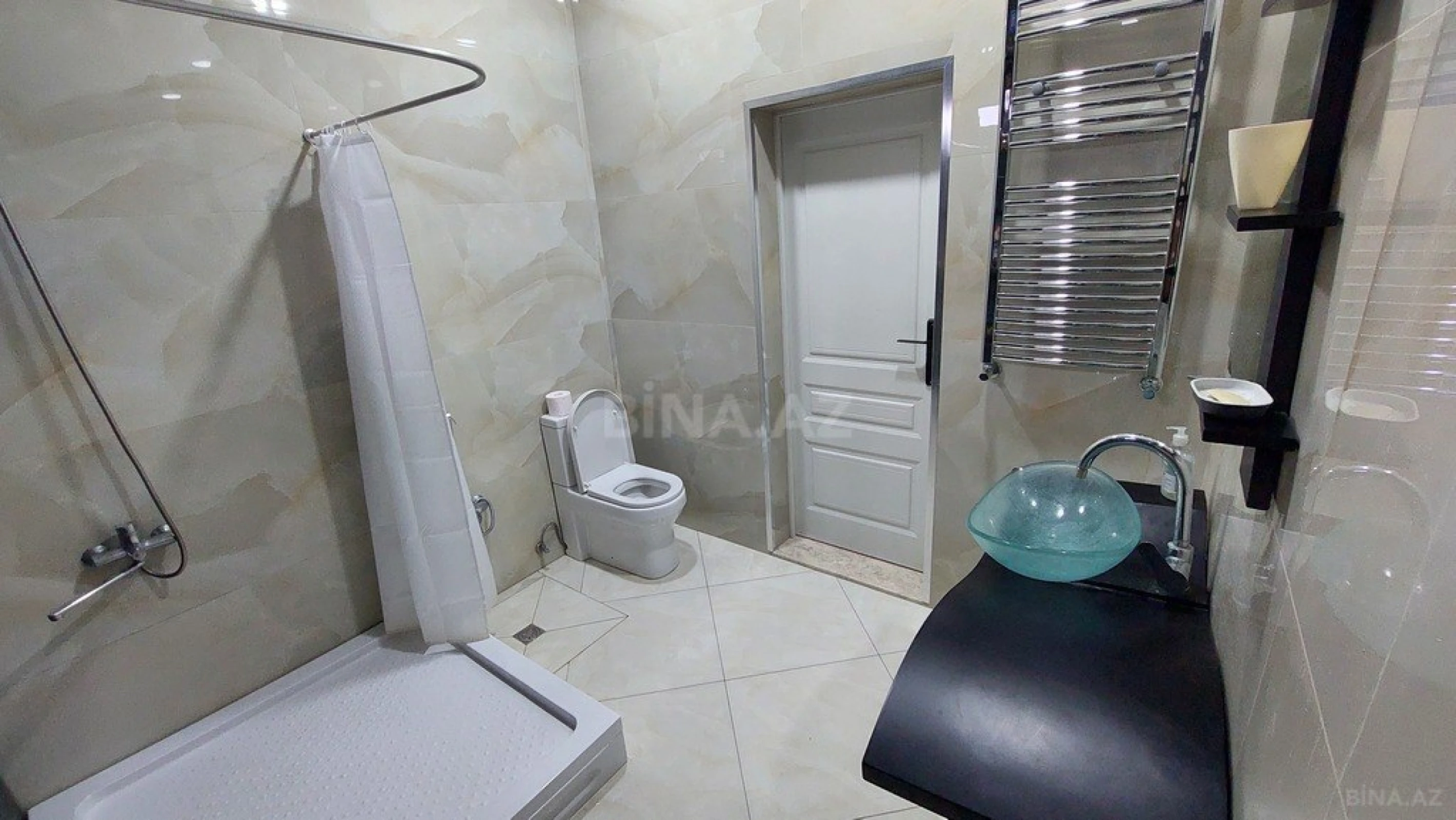 Kirayə verilir 5 otaqlı həyət evi 350 m²