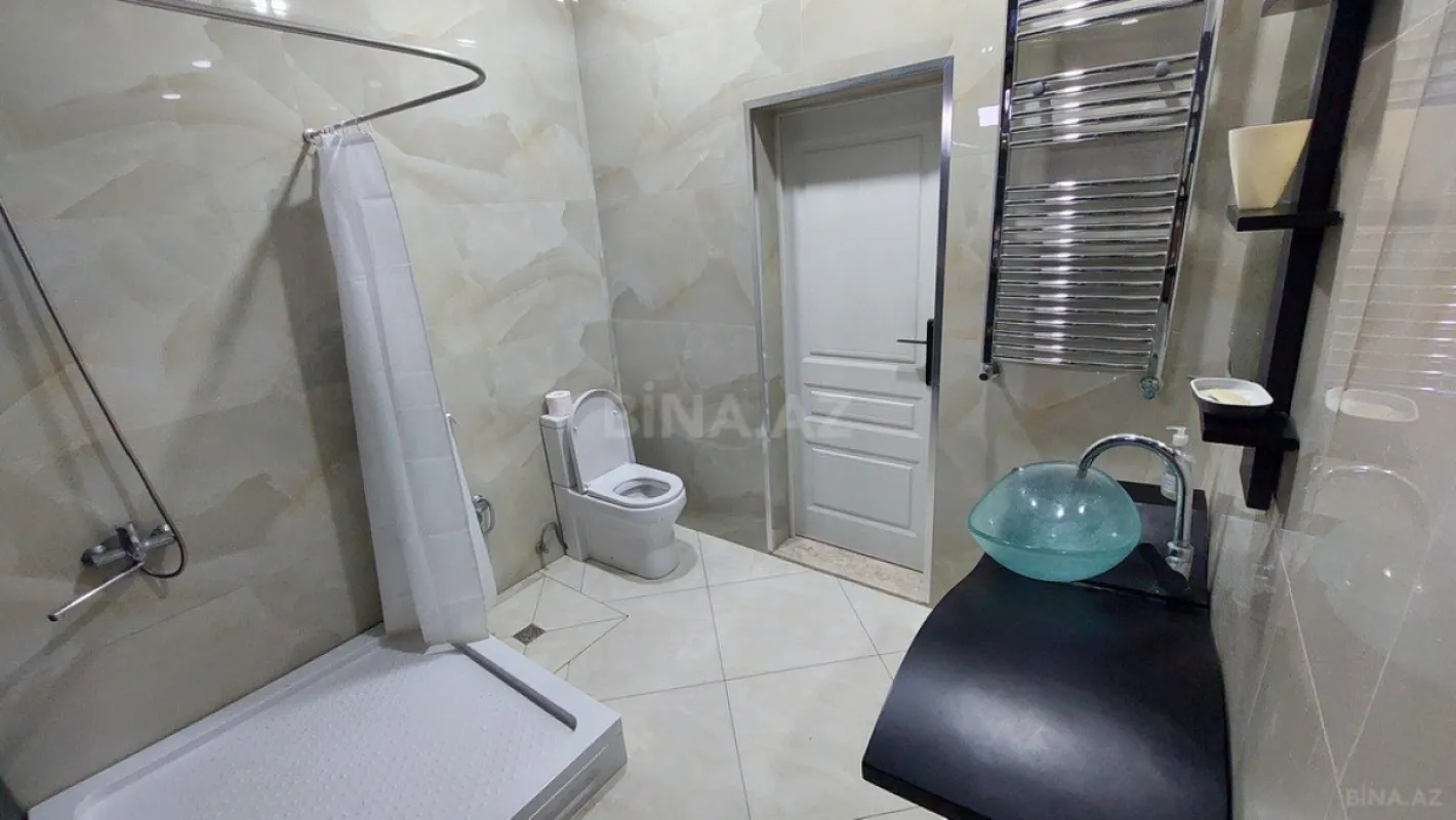 Kirayə verilir 5 otaqlı həyət evi 350 m²