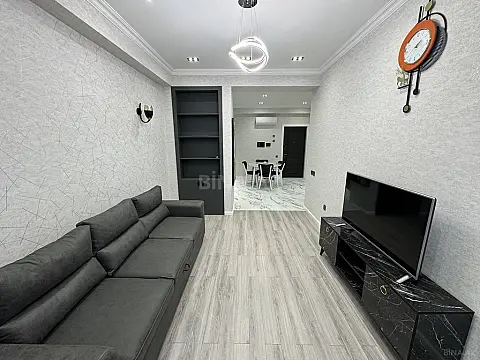 Satılır 2 otaqlı mənzil 65 m²