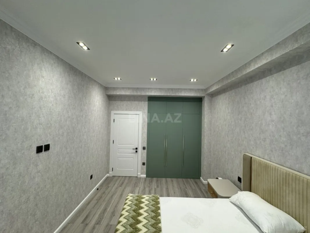 Satılır 2 otaqlı mənzil 65 m²