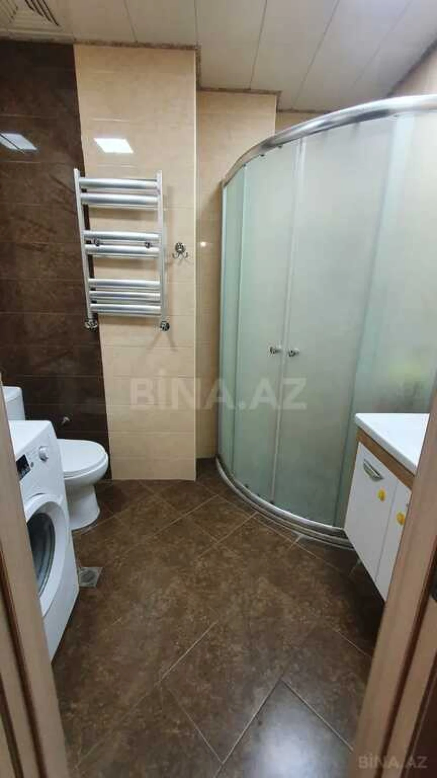Satılır 2 otaqlı mənzil 61 m²
