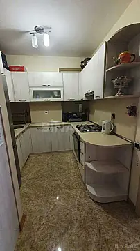 Satılır 2 otaqlı mənzil 61 m²