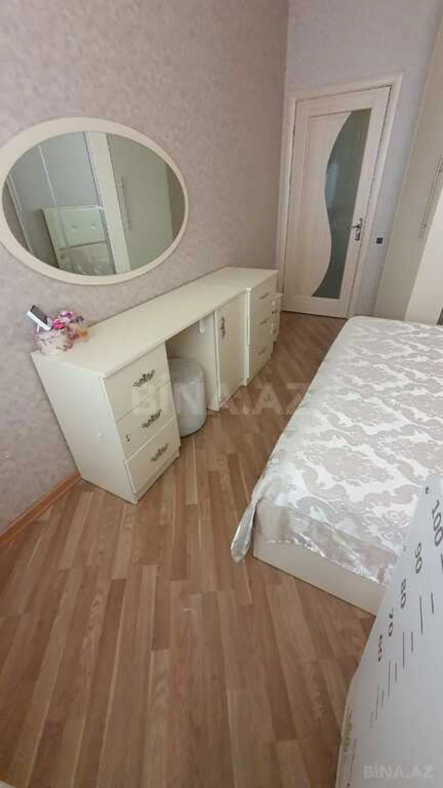 Satılır 2 otaqlı mənzil 61 m²