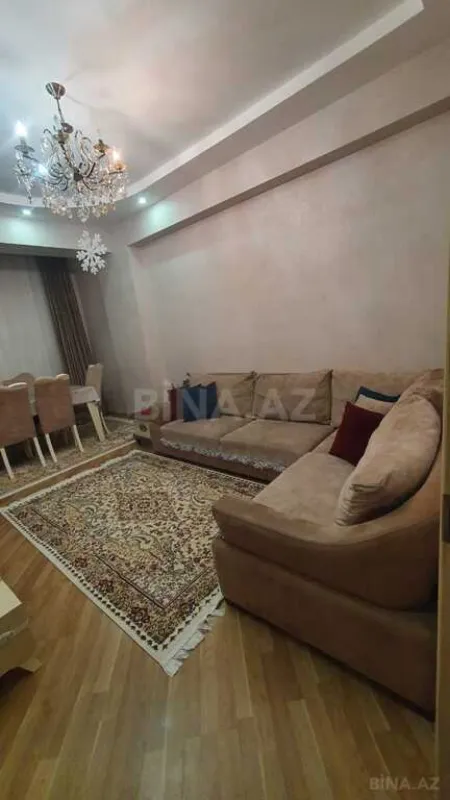 Satılır 2 otaqlı mənzil 61 m²