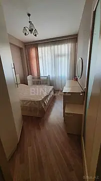 Satılır 2 otaqlı mənzil 61 m²