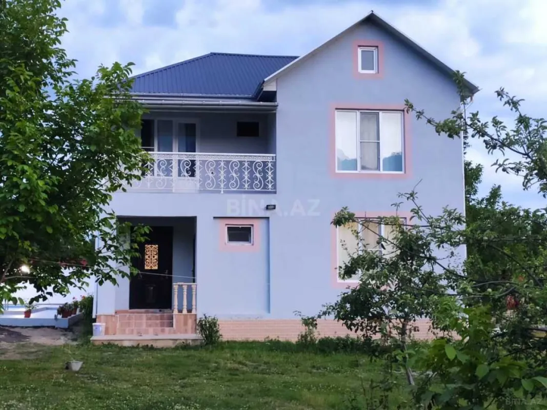 Kirayə verilir 7 otaqlı həyət evi 270 m²