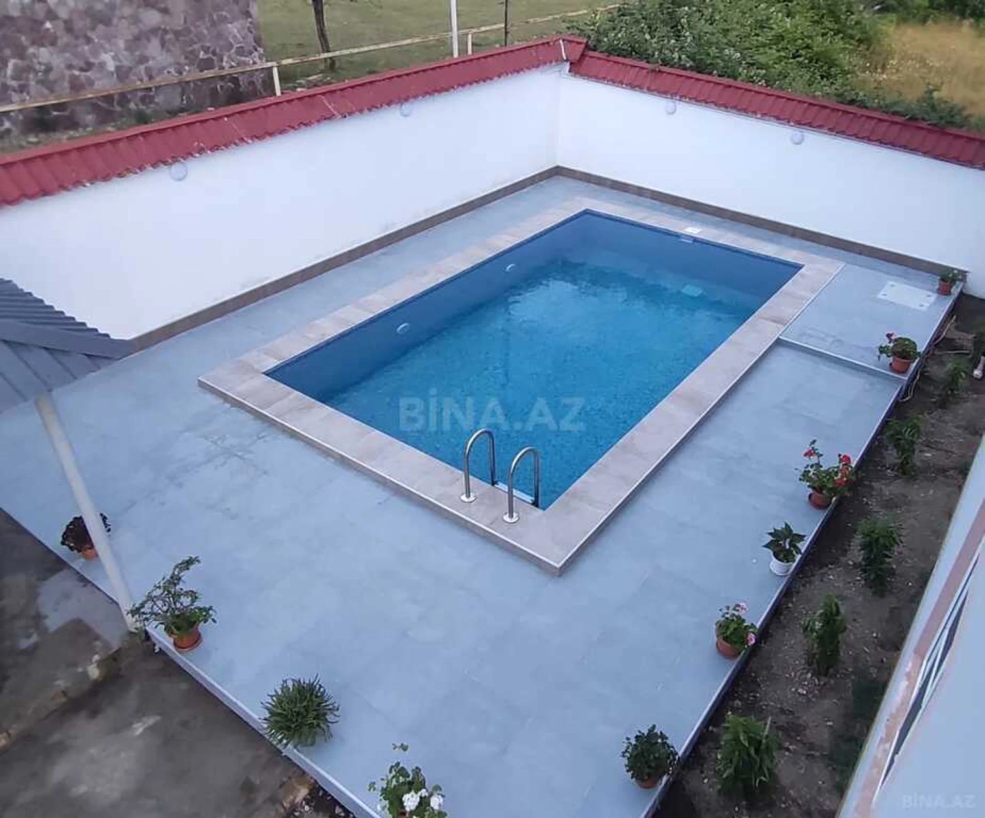 Kirayə verilir 7 otaqlı həyət evi 270 m²