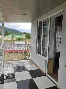 Kirayə verilir 7 otaqlı həyət evi 270 m²