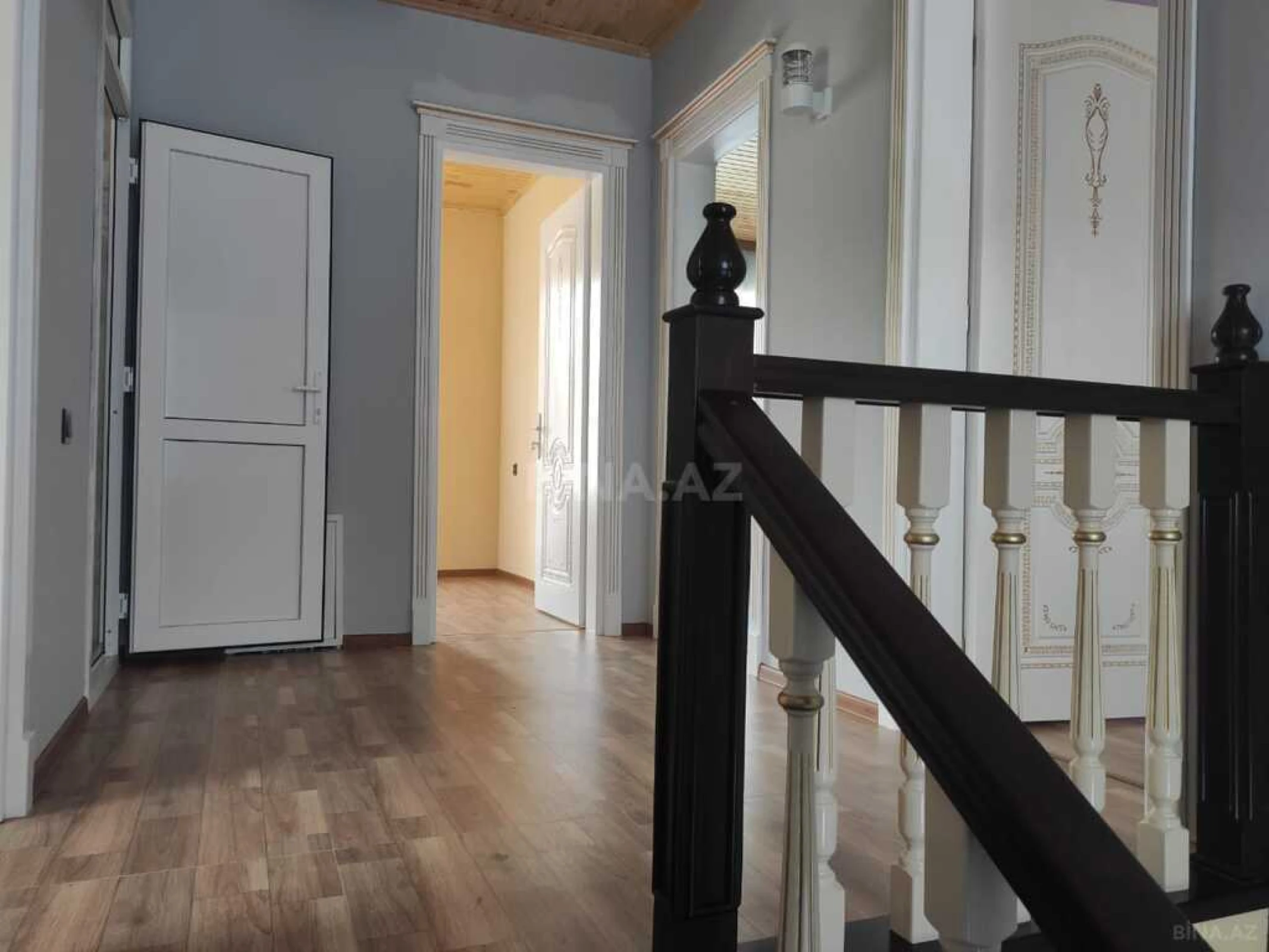 Kirayə verilir 7 otaqlı həyət evi 270 m²