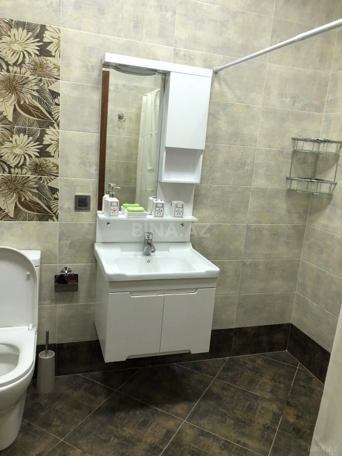 Kirayə verilir 2 otaqlı mənzil 65 m²