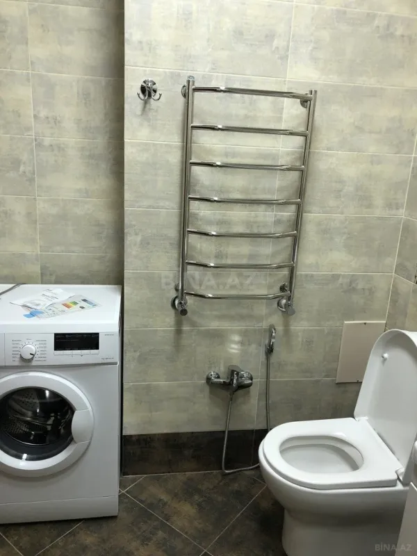 Kirayə verilir 2 otaqlı mənzil 65 m²