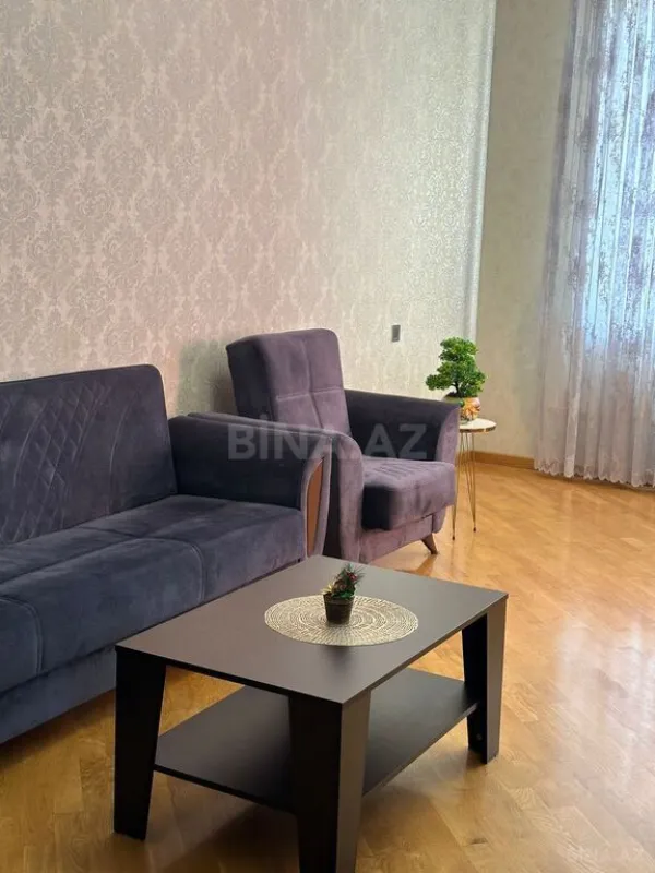 Kirayə verilir 2 otaqlı mənzil 65 m²
