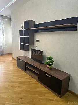 Kirayə verilir 2 otaqlı mənzil 65 m²