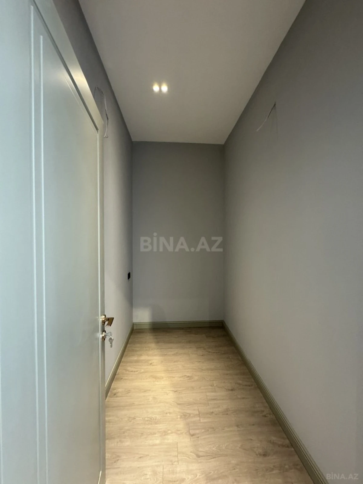 Satılır 5 otaqlı həyət evi 313 m²