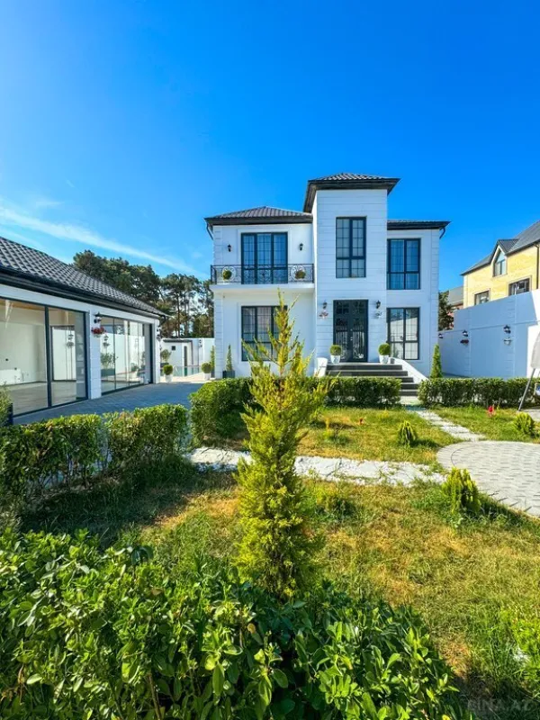 Satılır 5 otaqlı həyət evi 313 m²