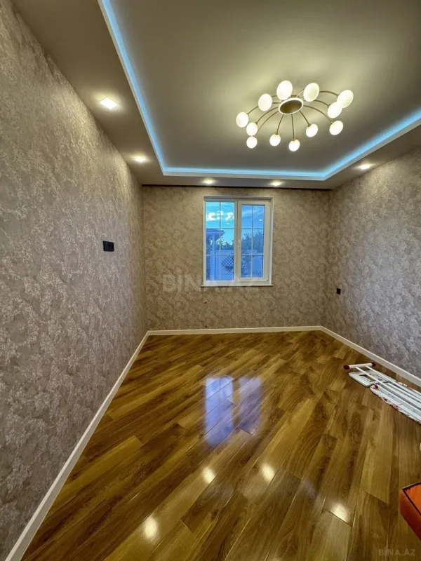 Satılır 6 otaqlı həyət evi 350 m²