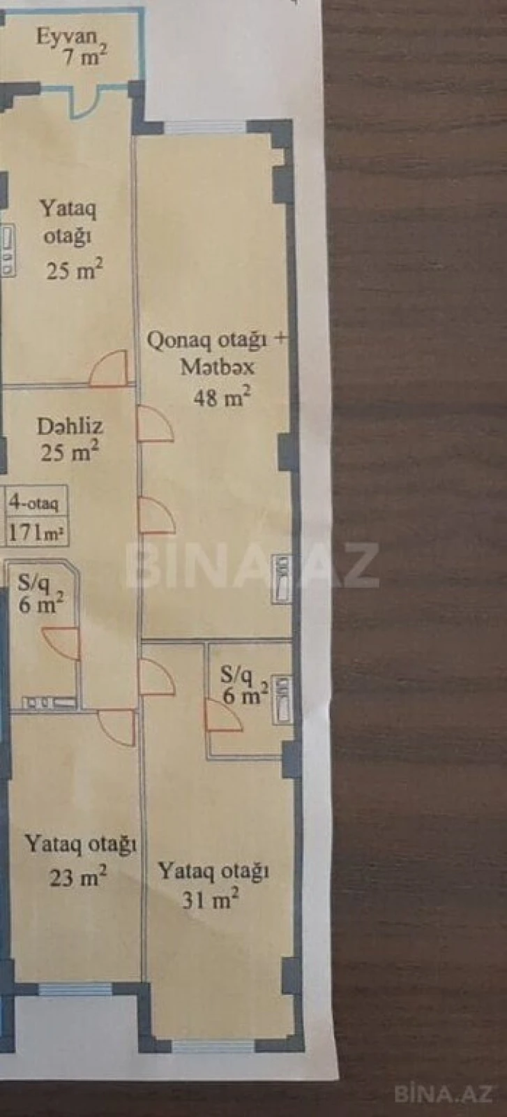Satılır 4 otaqlı mənzil 171 m²