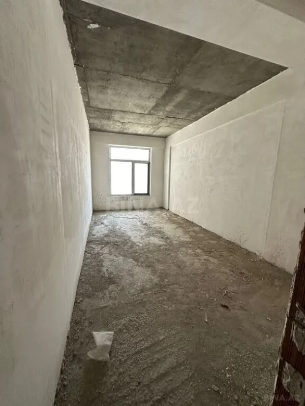 Satılır 4 otaqlı mənzil 171 m²