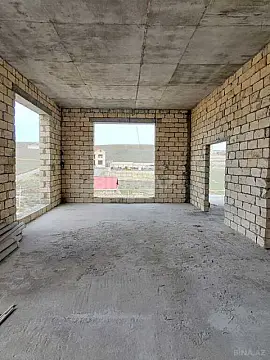 Satılır 6 otaqlı həyət evi 600 m²