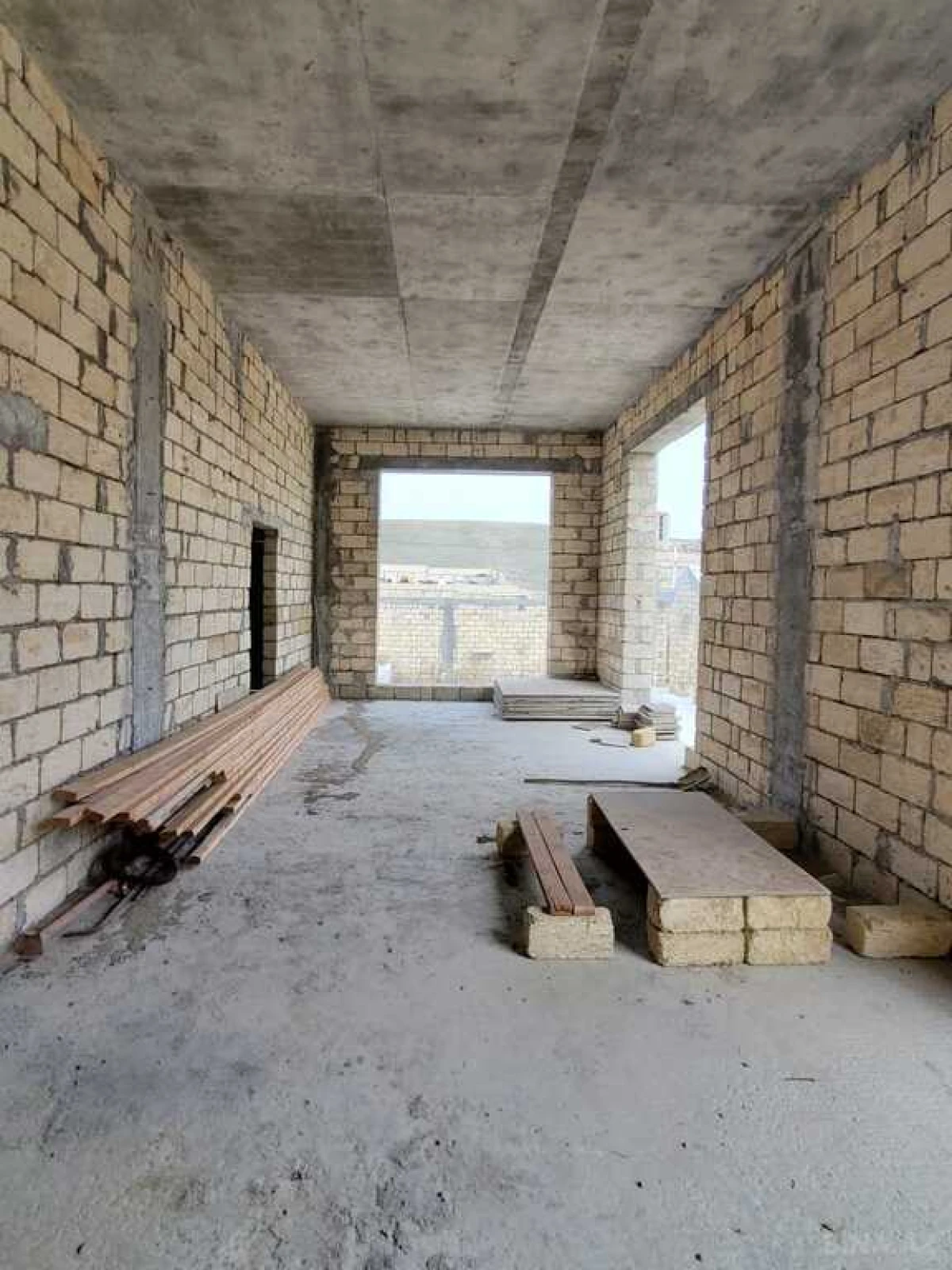 Satılır 6 otaqlı həyət evi 600 m²