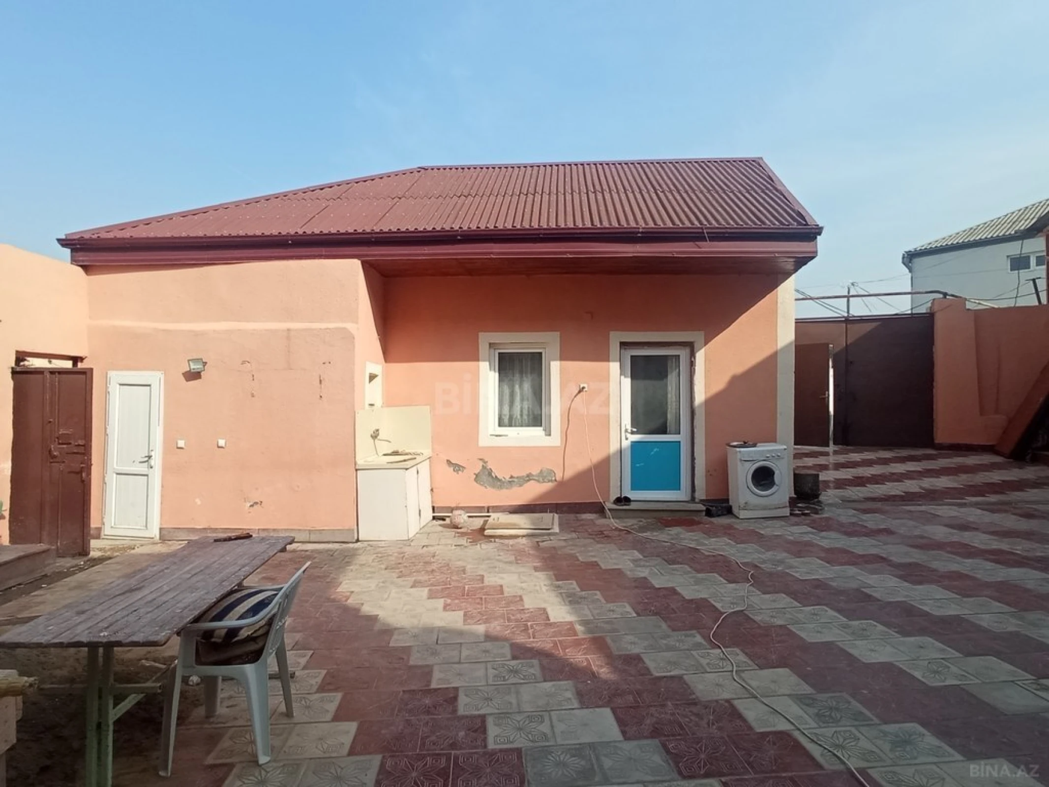 Satılır 6 otaqlı həyət evi 150 m²