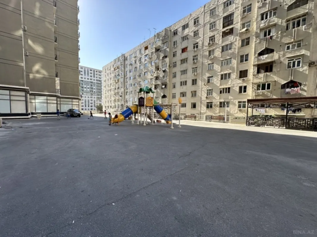 Satılır 3 otaqlı mənzil 155 m²