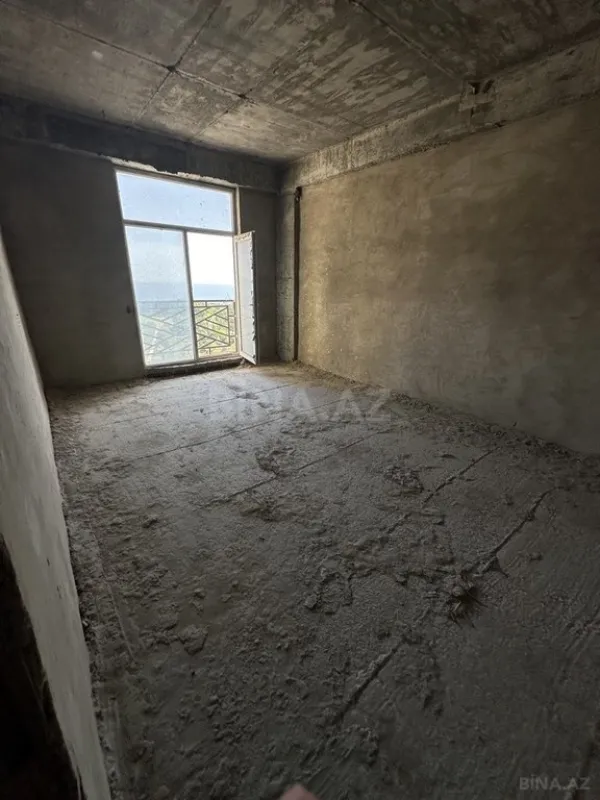 Satılır 3 otaqlı mənzil 155 m²