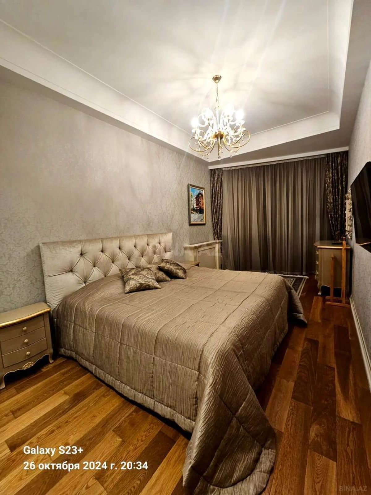 Satılır 5 otaqlı mənzil 286 m²
