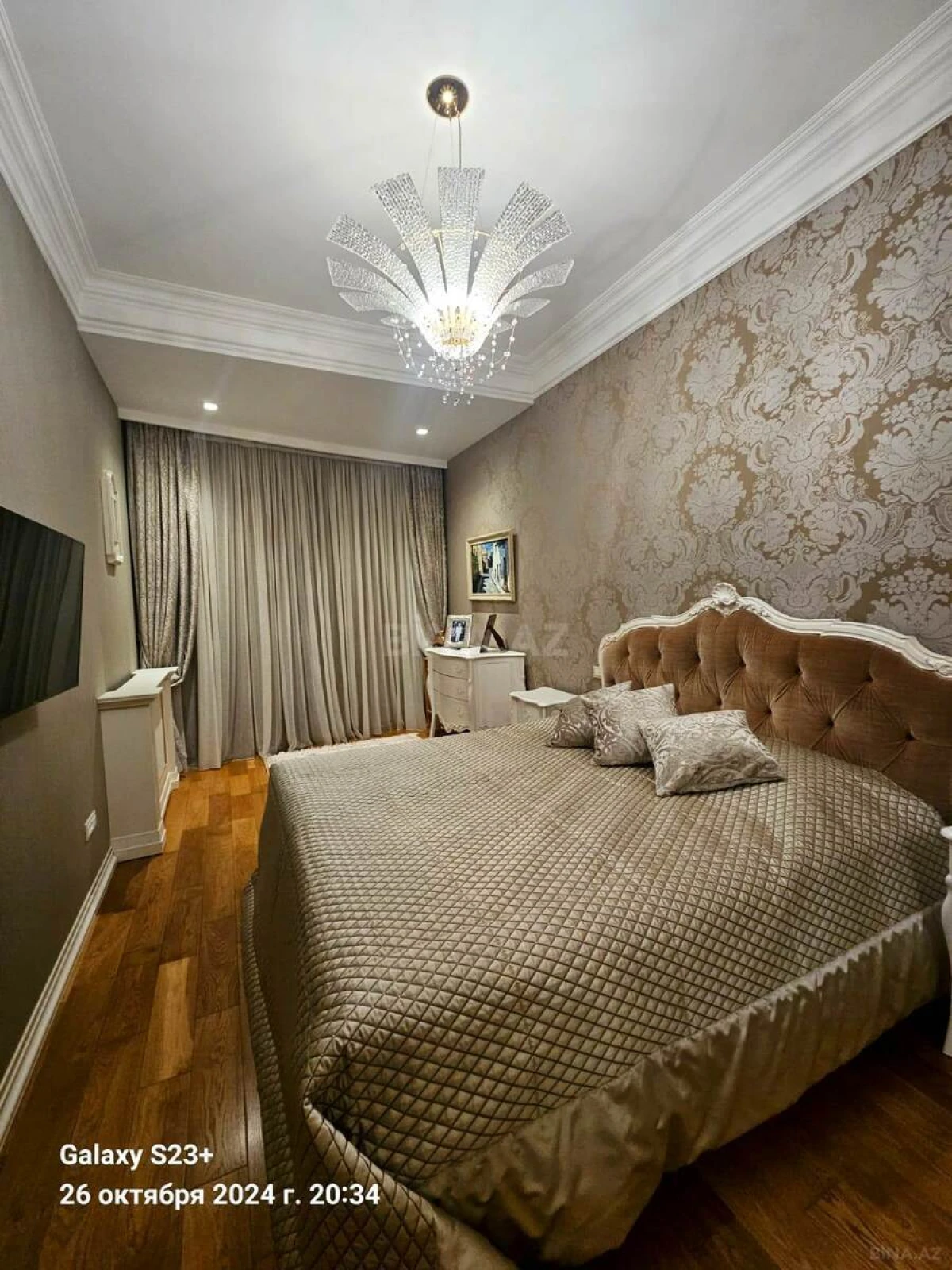 Satılır 5 otaqlı mənzil 286 m²