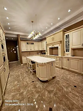 Satılır 5 otaqlı mənzil 286 m²