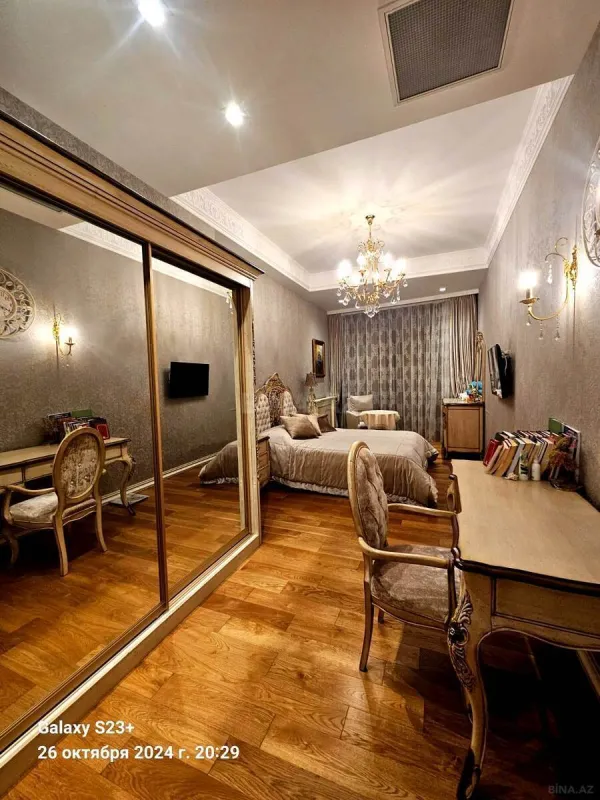 Satılır 5 otaqlı mənzil 286 m²