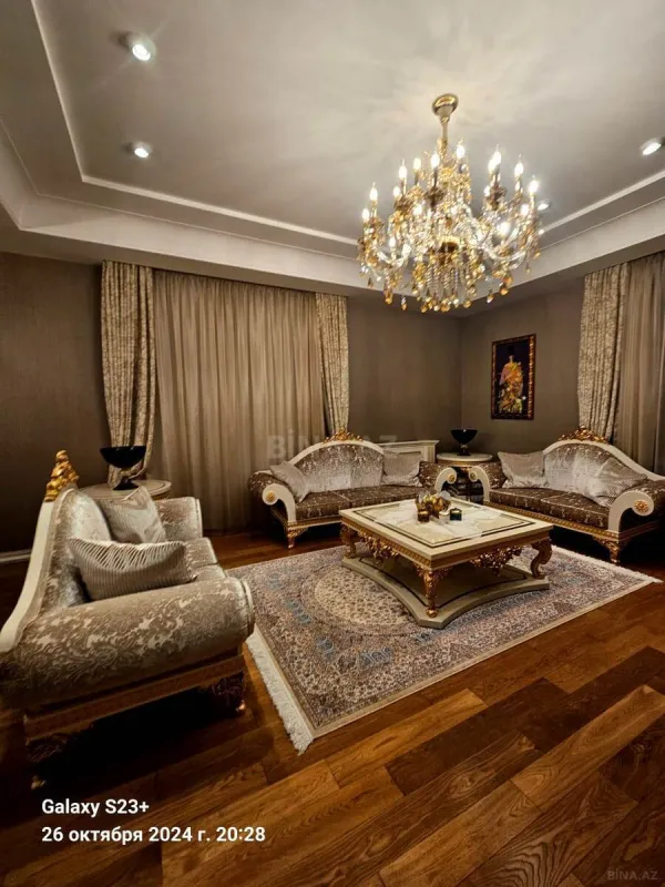 Satılır 5 otaqlı mənzil 286 m²