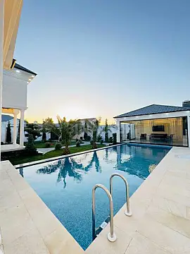 Satılır 6 otaqlı həyət evi 400 m²