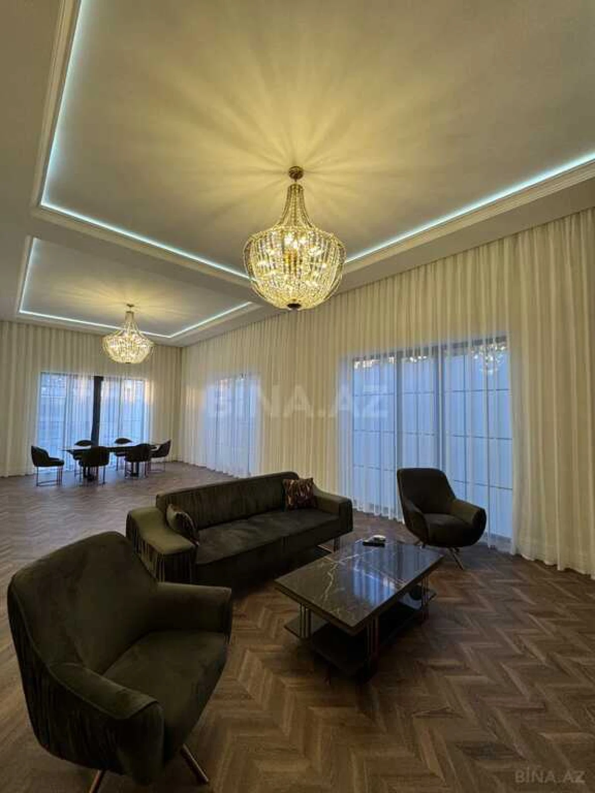 Satılır 6 otaqlı həyət evi 400 m²