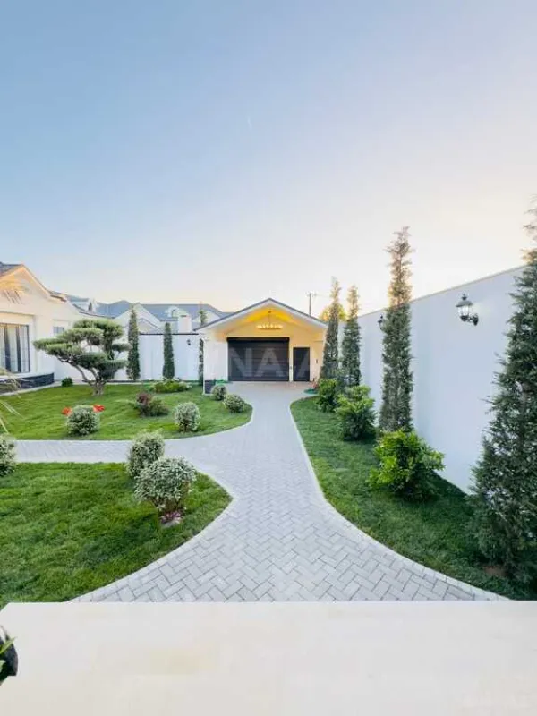 Satılır 6 otaqlı həyət evi 400 m²