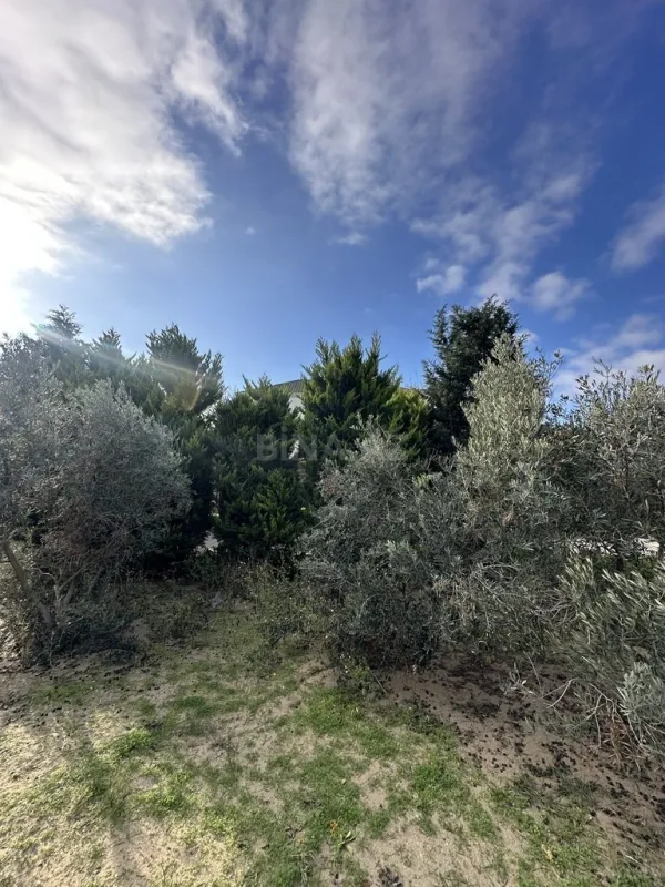 Satılır torpaq sahəsi 12 m²