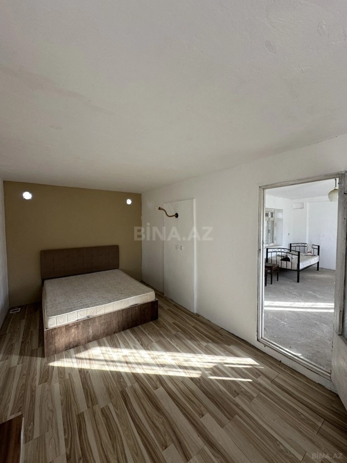 Satılır torpaq sahəsi 12 m²