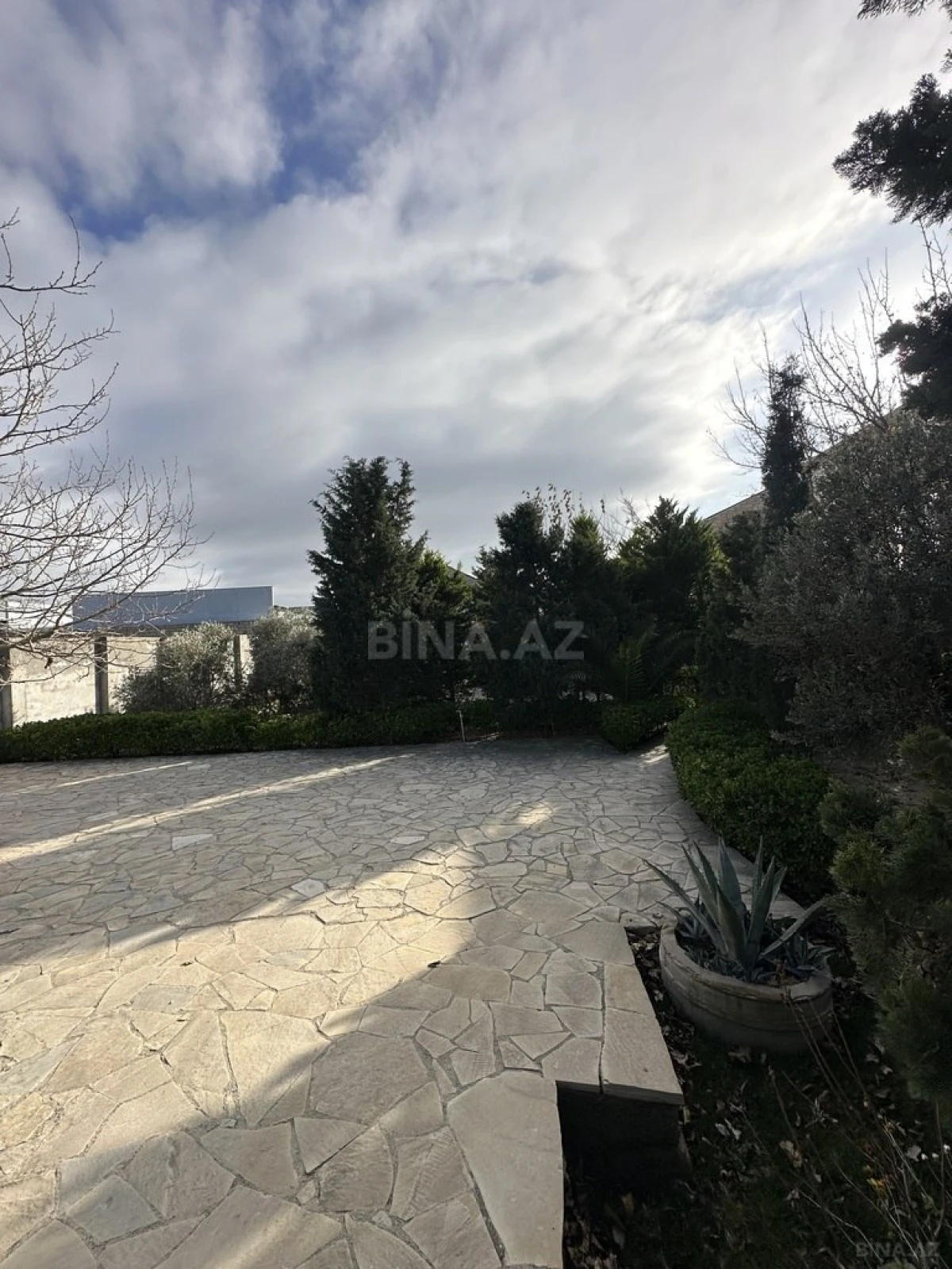 Satılır torpaq sahəsi 12 m²