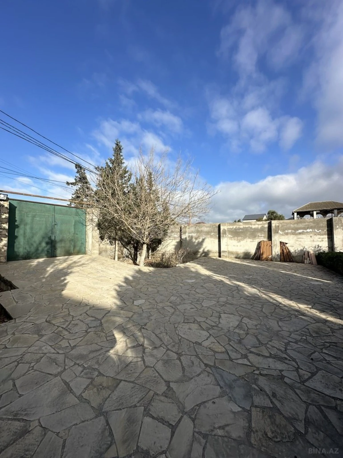 Satılır torpaq sahəsi 12 m²