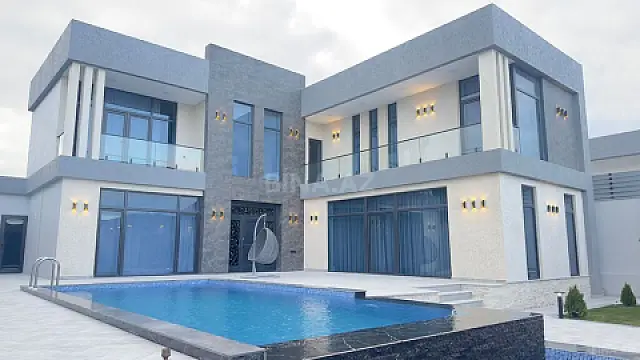 Satılır 4 otaqlı həyət evi 400 m²
