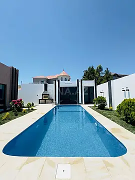 Satılır 4 otaqlı həyət evi 160 m²