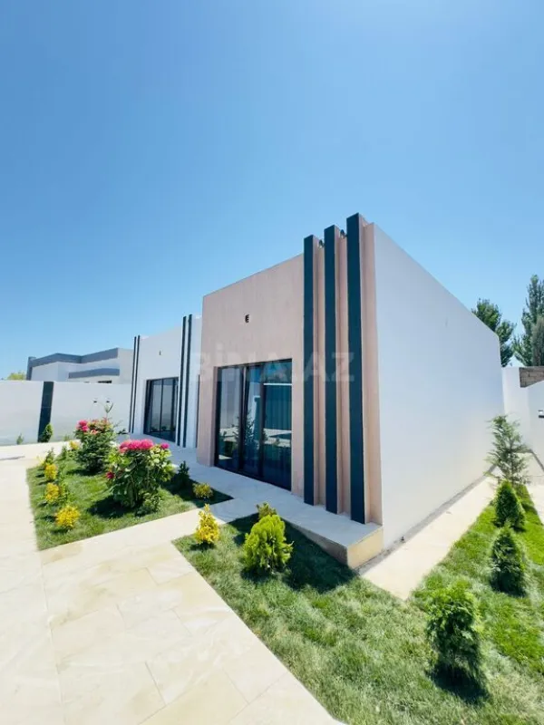 Satılır 4 otaqlı həyət evi 160 m²